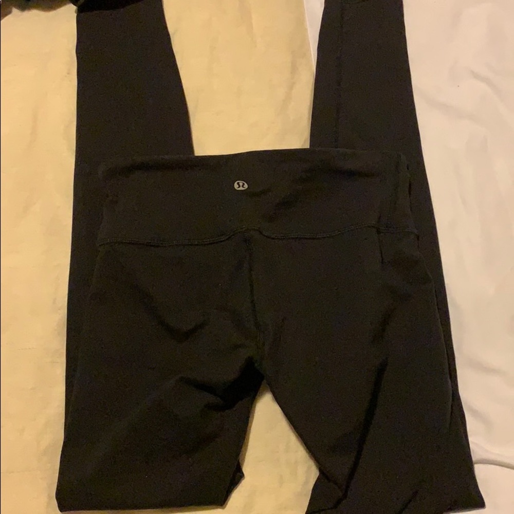 SIZE 4 LULULEMON LEGGINGS